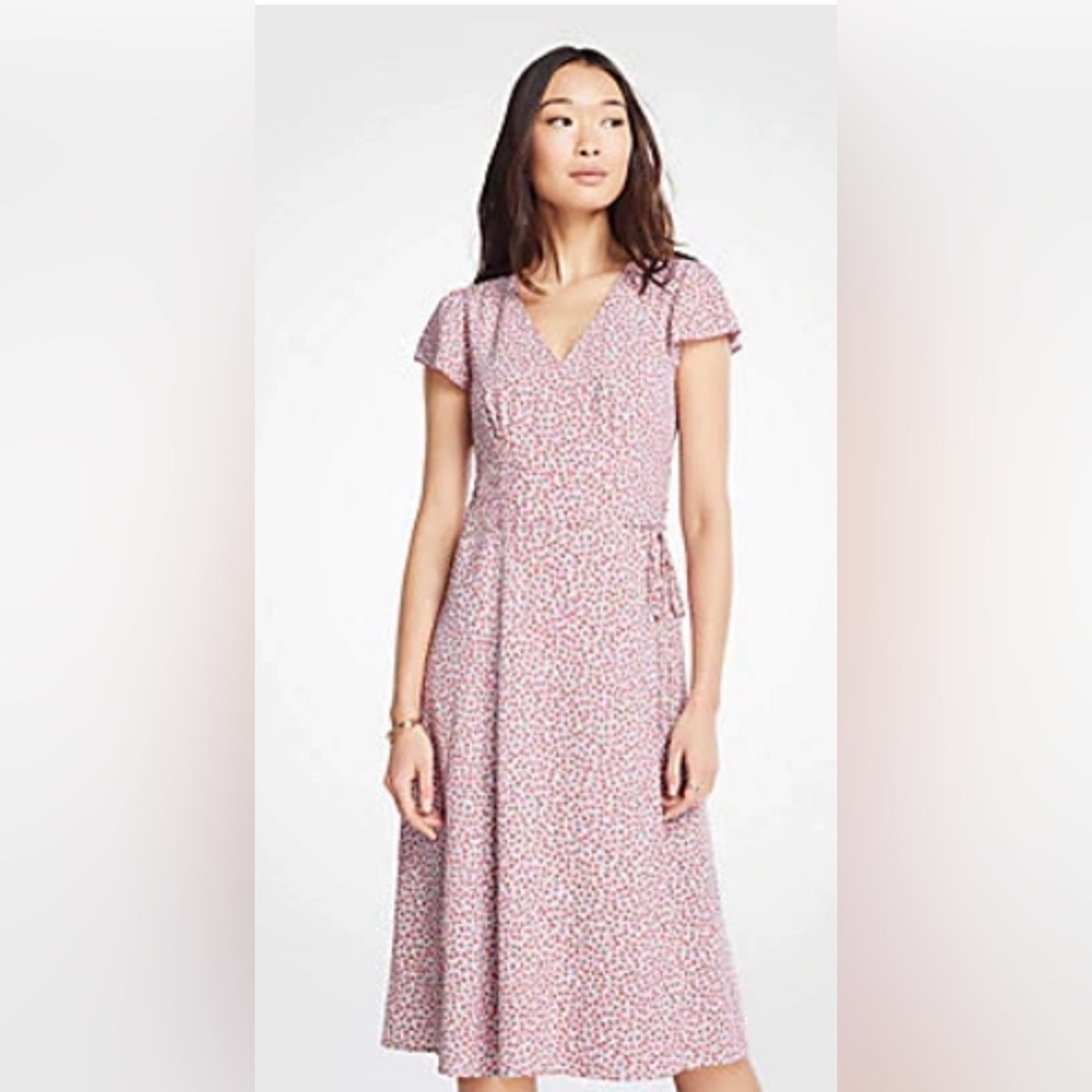 Ann Taylor Floral Belted Wrap Dress (size: 0)